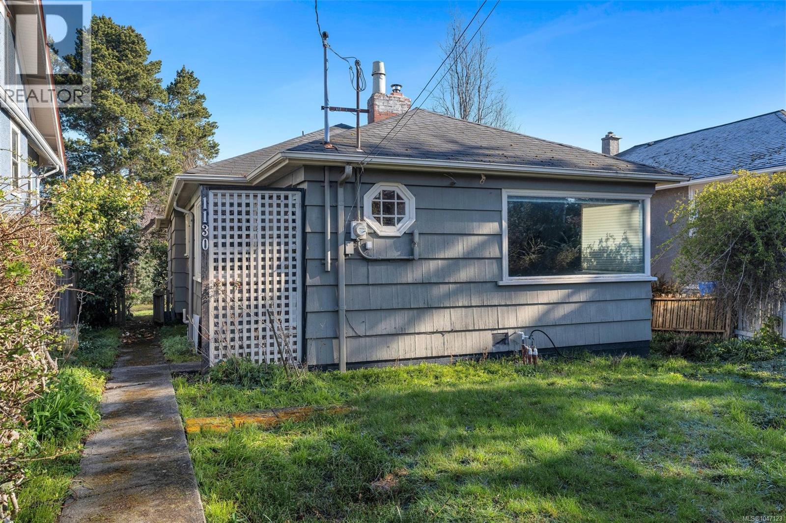 1130 May St, Victoria, British Columbia