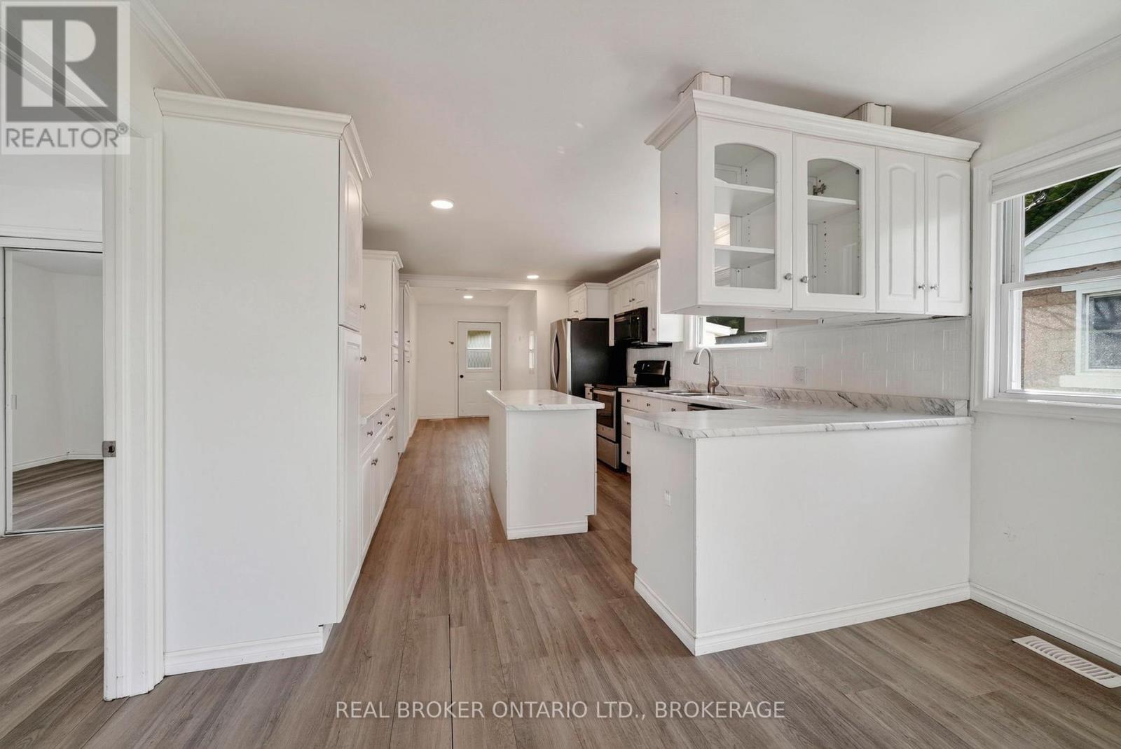 48 Bryden Avenue, Cornwall, Ontario K6H 5M5 - Photo 7 - X13684870