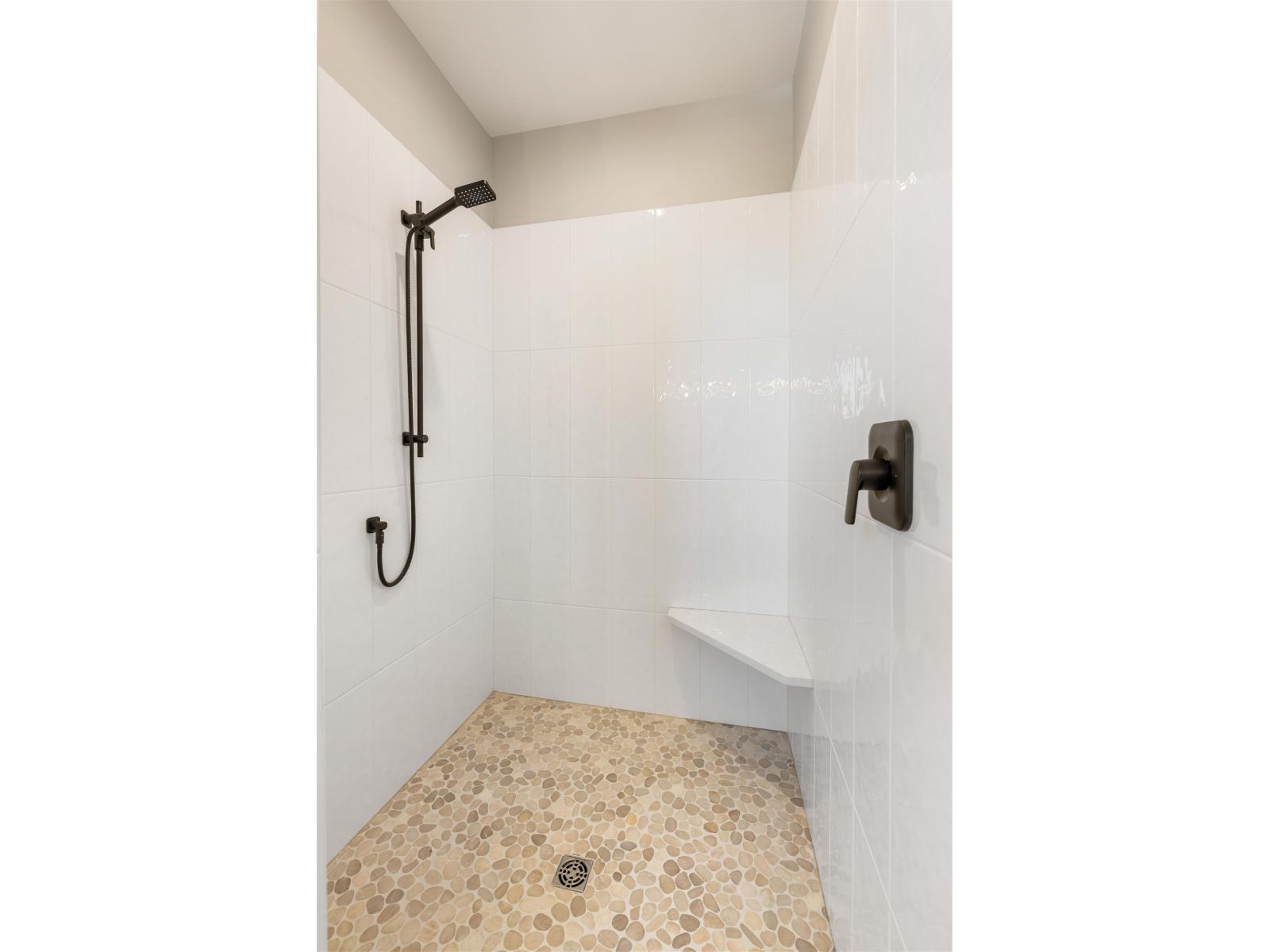 47262 Valerie Place, Little Mountain, Chilliwack, British Columbia  V2P 7W9 - Photo 24 - R3095661