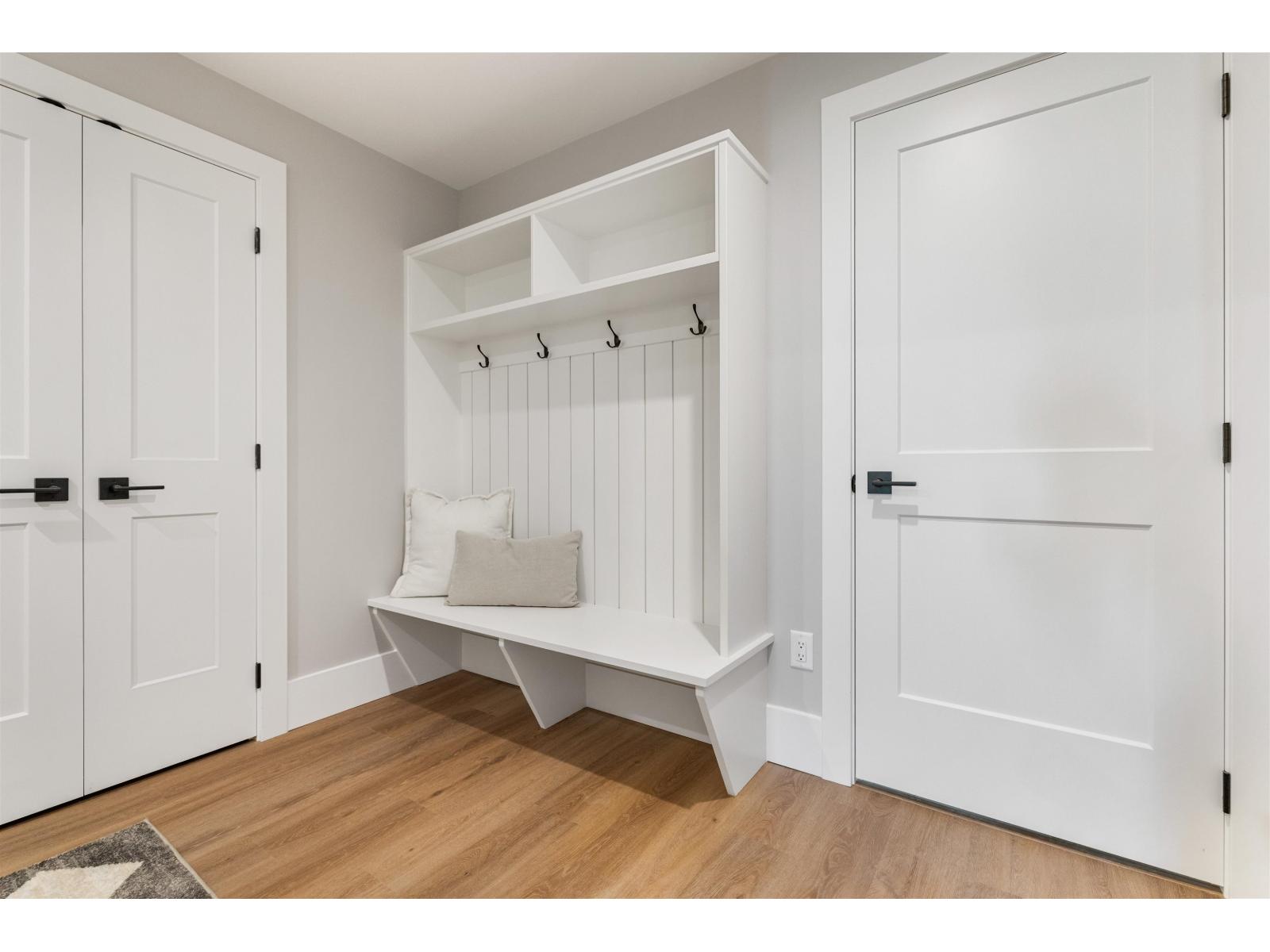 47262 VALERIE PLACE|Little Mountain, Chilliwack, British Columbia