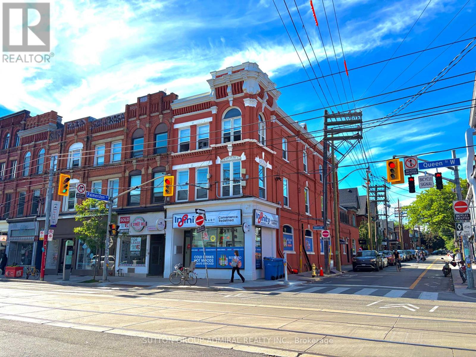 2ND FLOOR - 652 QUEEN STREET W, Toronto, Ontario