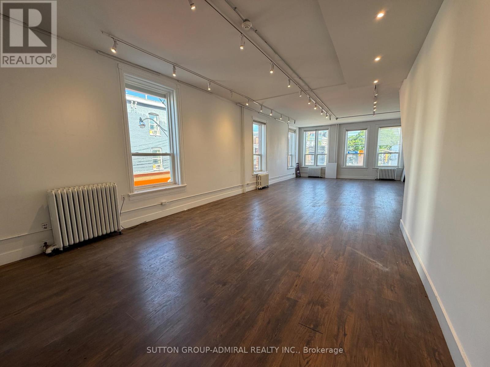 2nd Floor - 652 Queen Street W, Toronto, Ontario  M6J 1E5 - Photo 10 - C13684680