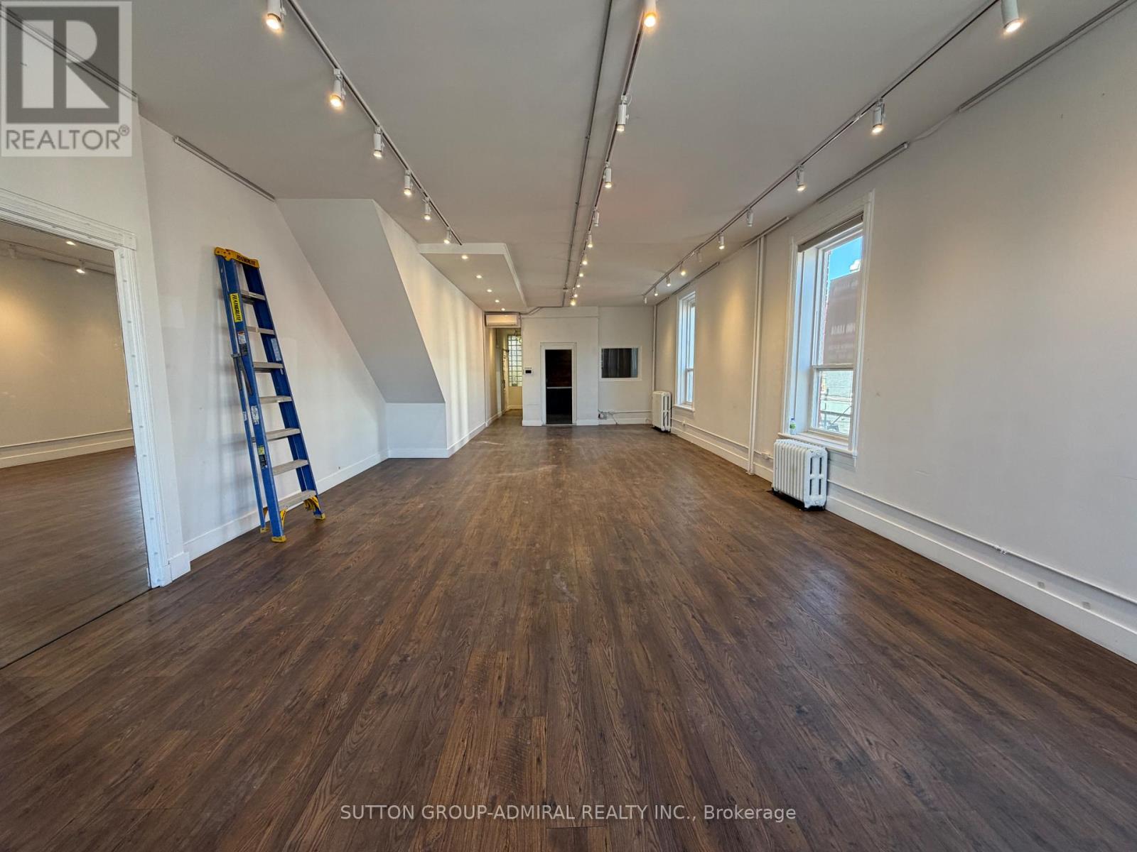 2nd Floor - 652 Queen Street W, Toronto, Ontario  M6J 1E5 - Photo 6 - C13684680