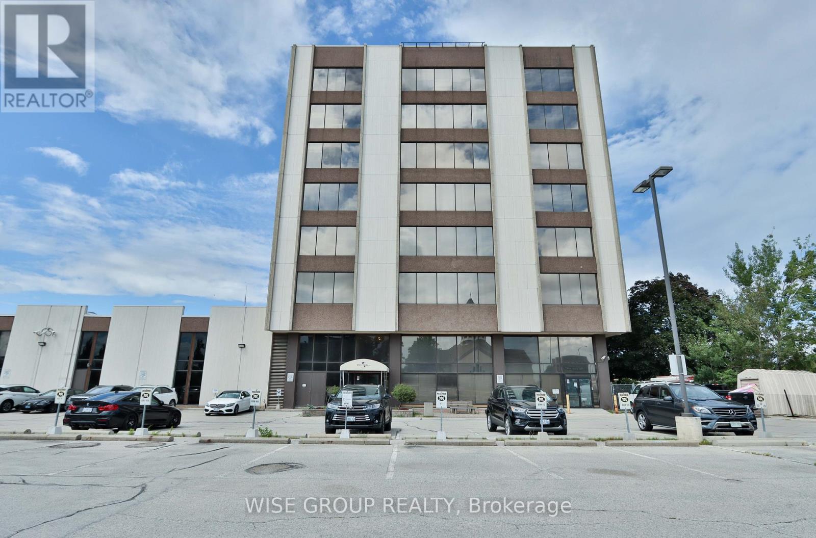 705 - 2450 Victoria Park Avenue, Toronto, Ontario  M2J 4A1 - Photo 4 - C13684772