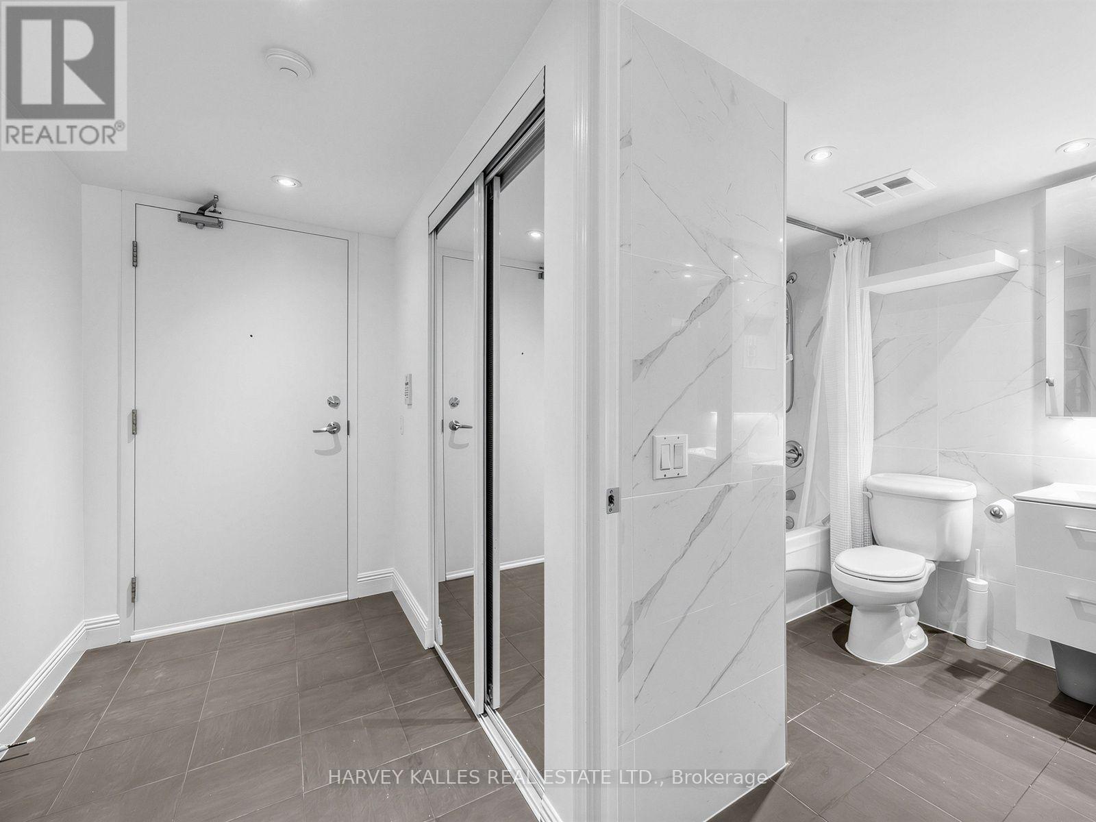 1815 - 153 Beecroft Road, Toronto, Ontario  M2N 7C5 - Photo 3 - C13684776