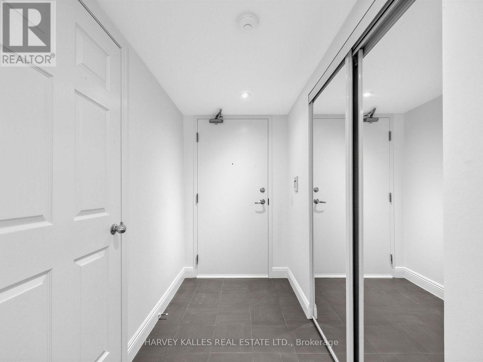 1815 - 153 Beecroft Road, Toronto, Ontario  M2N 7C5 - Photo 4 - C13684776