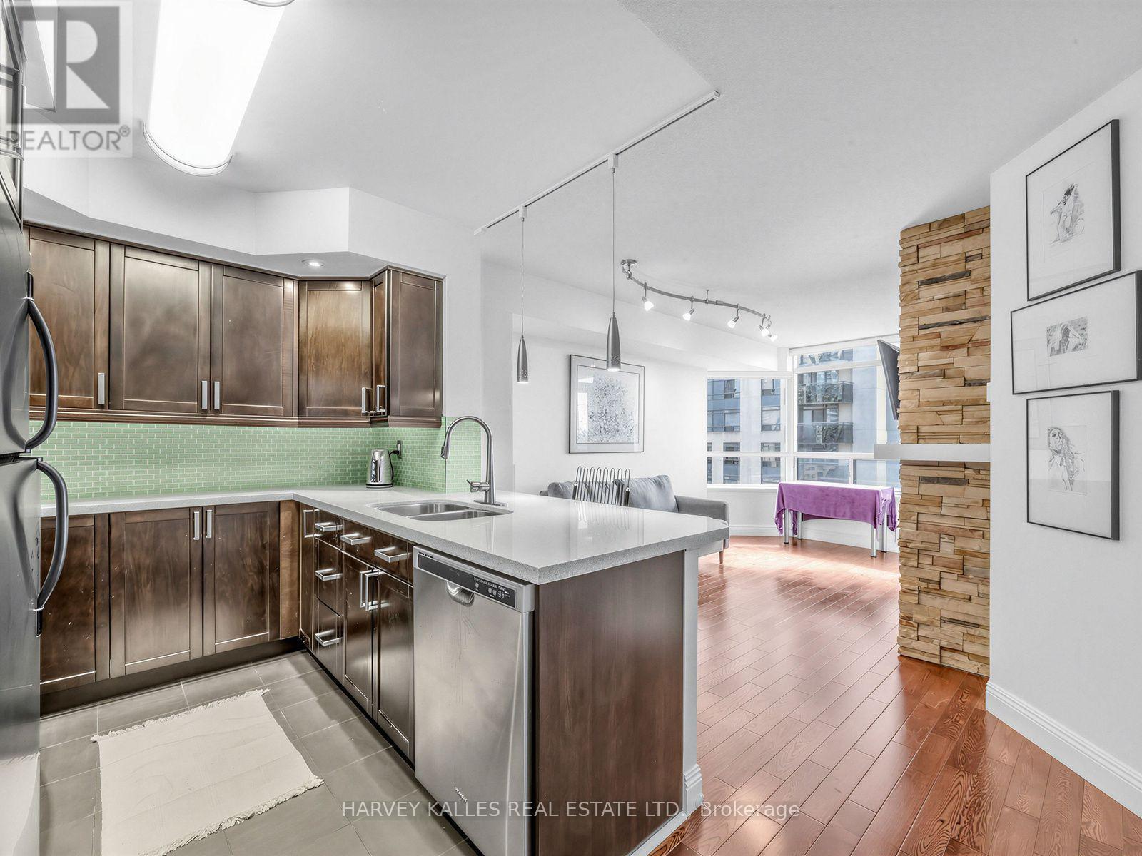 1815 - 153 Beecroft Road, Toronto, Ontario  M2N 7C5 - Photo 5 - C13684776