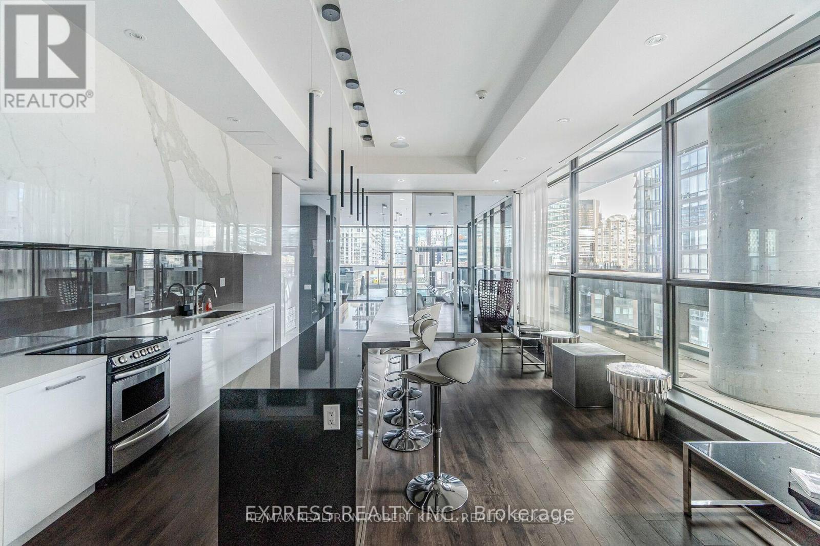 1008 - 290 Adelaide Street W, Toronto, Ontario  M5V 0P3 - Photo 22 - C13684808