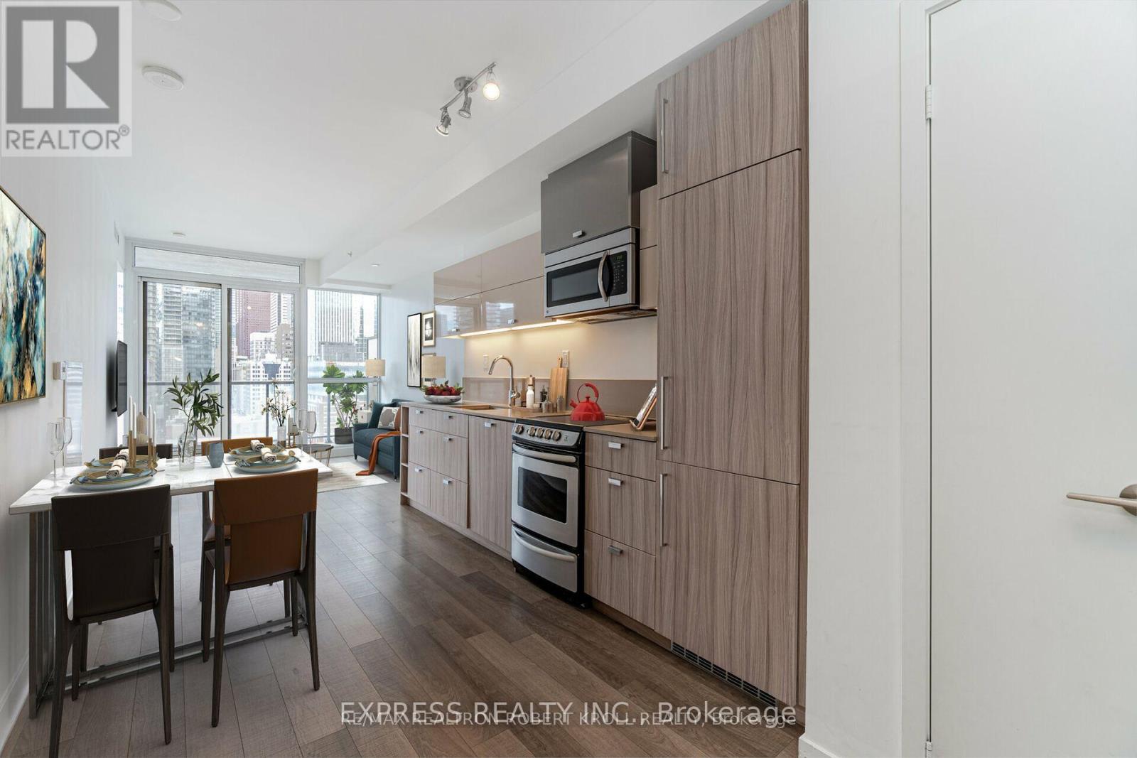 1008 - 290 Adelaide Street W, Toronto, Ontario  M5V 0P3 - Photo 6 - C13684808