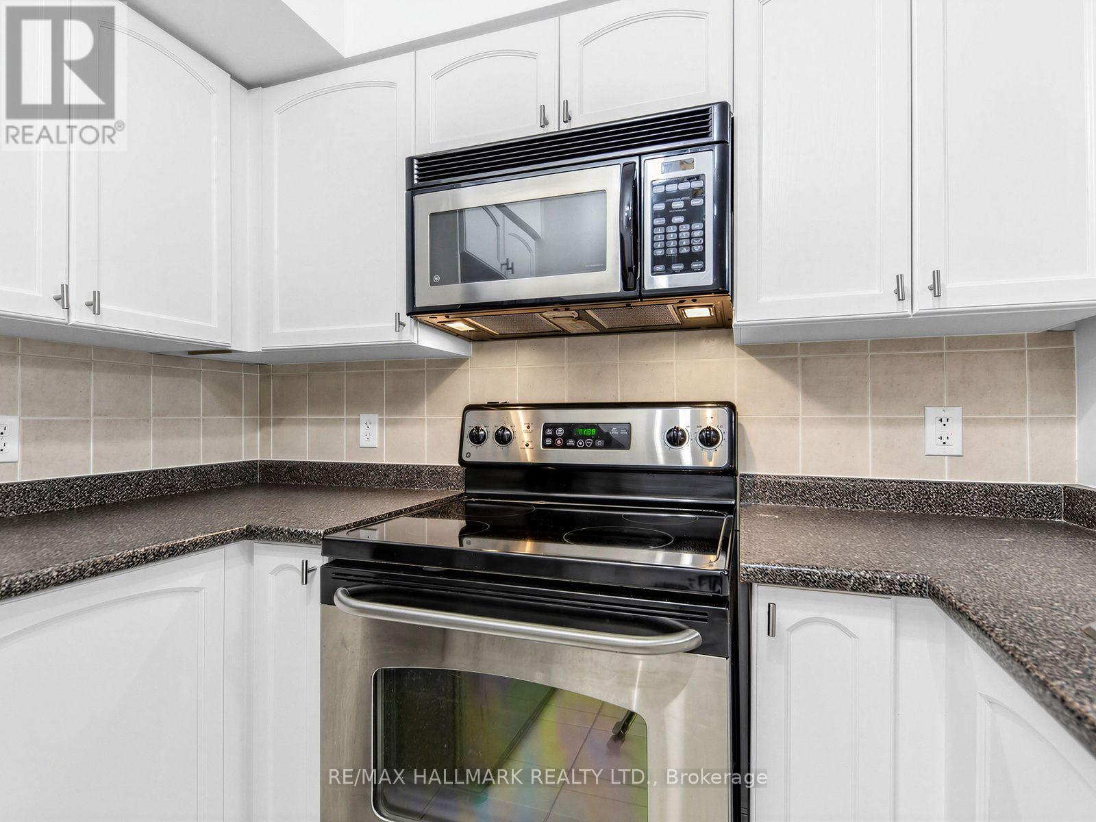 805 - 30 Grand Trunk Crescent, Toronto, Ontario  M5J 3A4 - Photo 11 - C13684810