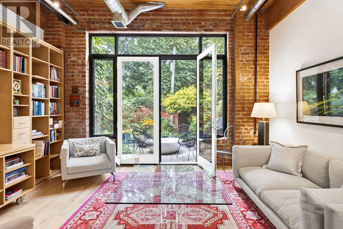 7 - 200 Clinton Street, Toronto, Ontario  M6G 2Y5 - Photo 15 - C13684852