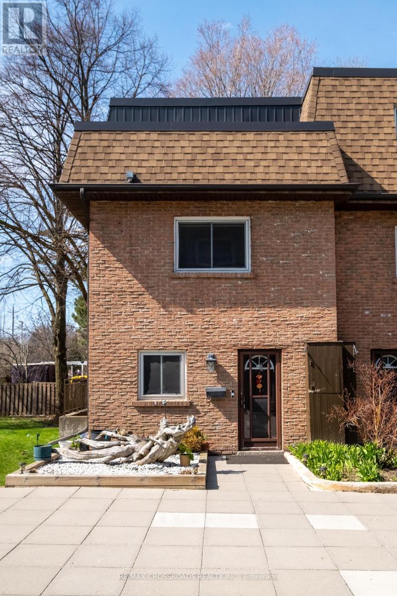 7 - 20 Hainford Street, Toronto, Ontario  M1E 4X8 - Photo 4 - E13684744