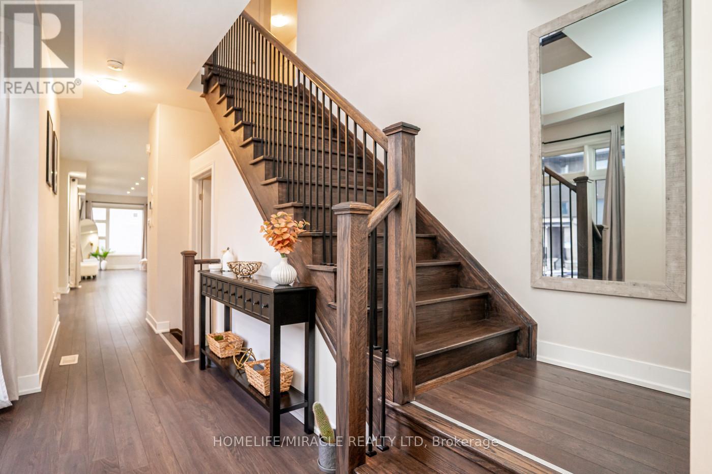 136 - 58 Donald Fleming Way, Whitby, Ontario  L1R 0N8 - Photo 13 - E13684746