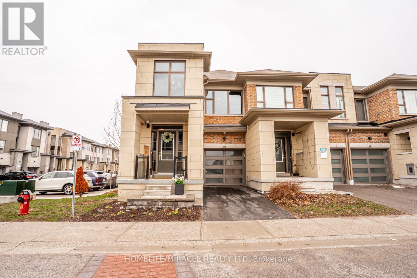 136 - 58 Donald Fleming Way, Whitby, Ontario  L1R 0N8 - Photo 2 - E13684746