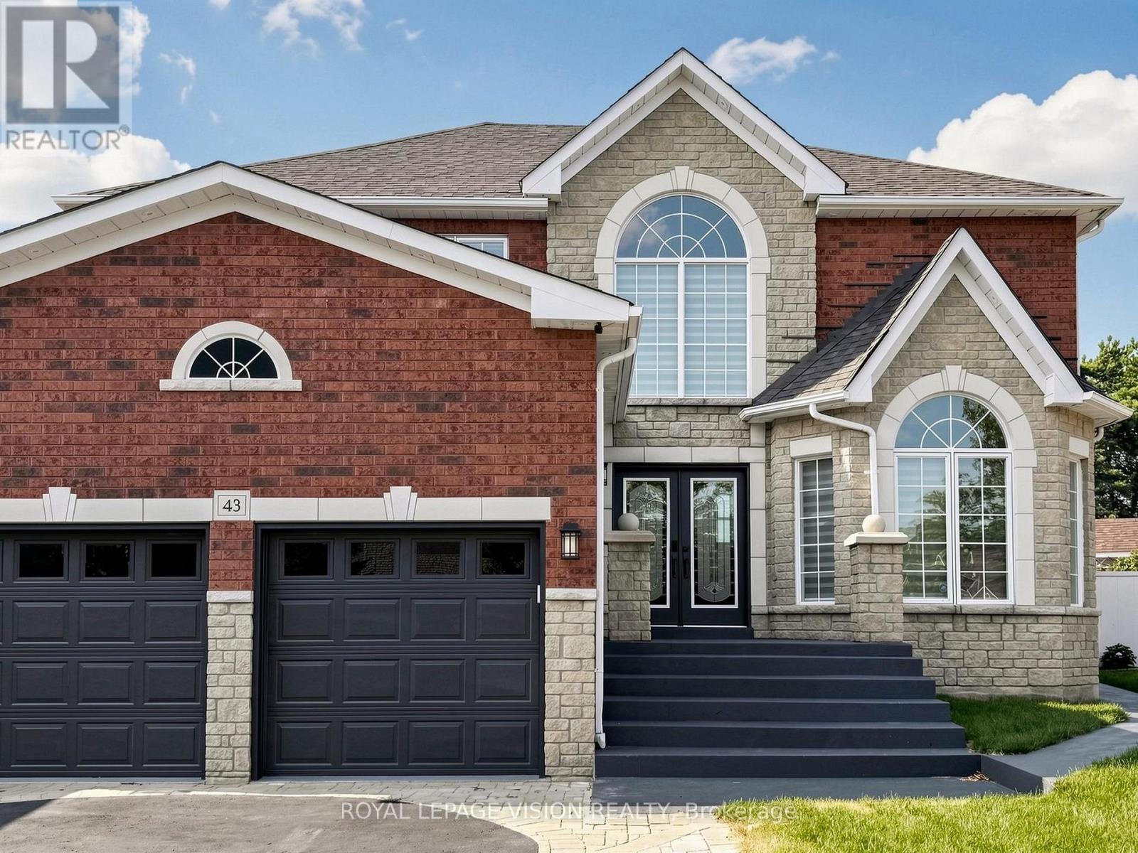43 Mac Carl Crescent, Whitby, Ontario  L1R 2T6 - Photo 7 - E13684762