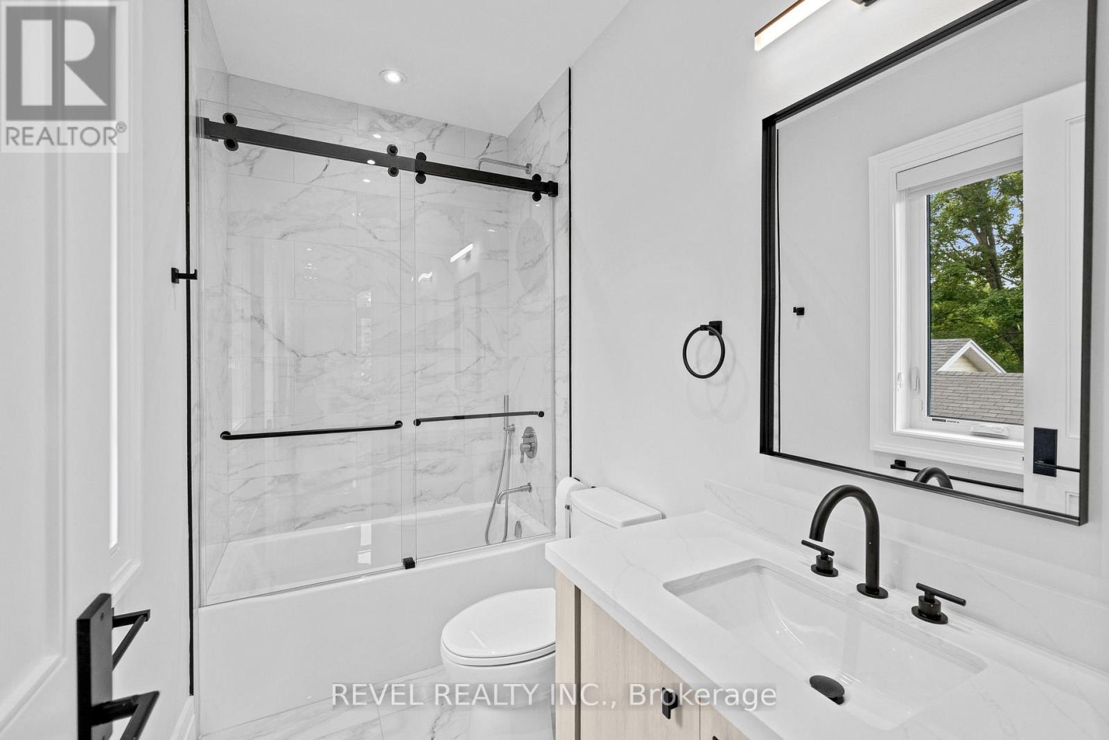 1472 Highbush Trail, Pickering, Ontario  L1V 1N5 - Photo 39 - E13684770