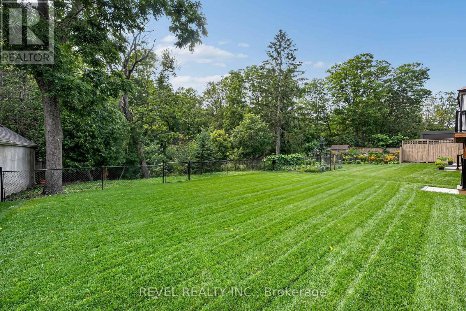 1472 Highbush Trail, Pickering, Ontario  L1V 1N5 - Photo 45 - E13684770