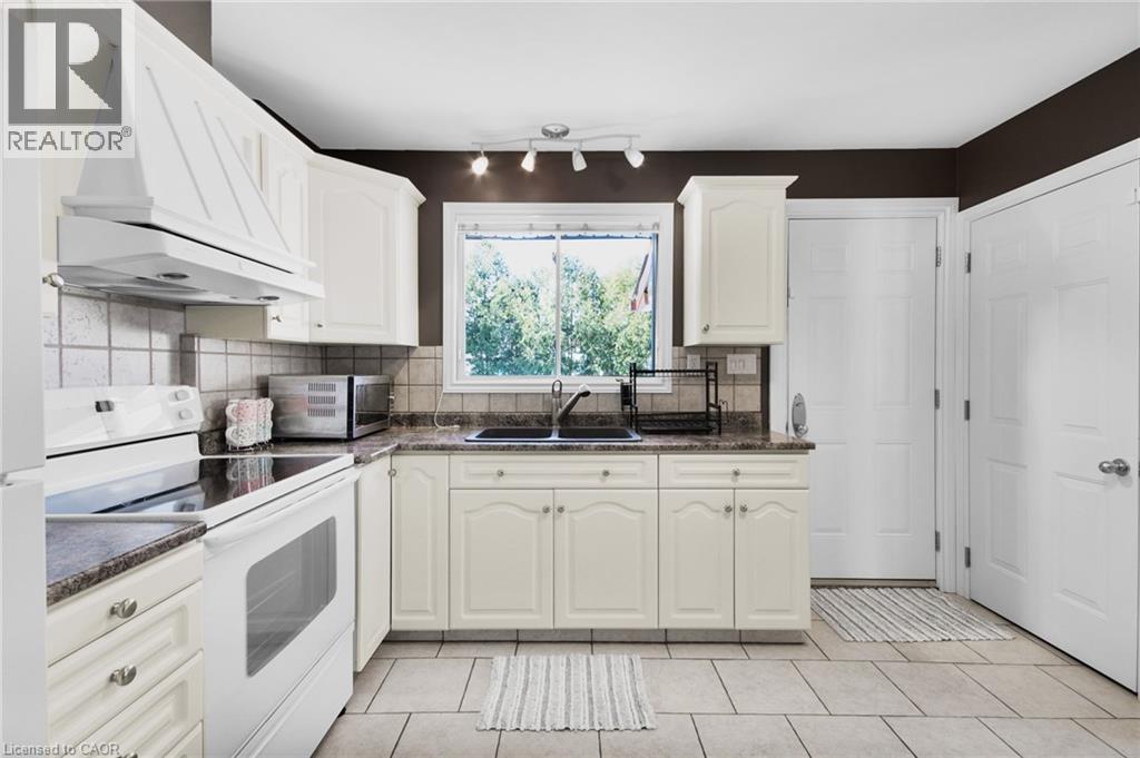 185 Burlington Street, London, Ontario  N5Z 3V9 - Photo 9 - 40856422