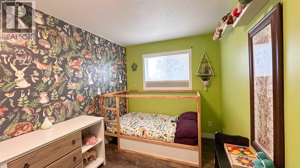 405 1 Avenue NW, Sundre, Alberta  T0M 1X0 - Photo 17 - A2334601