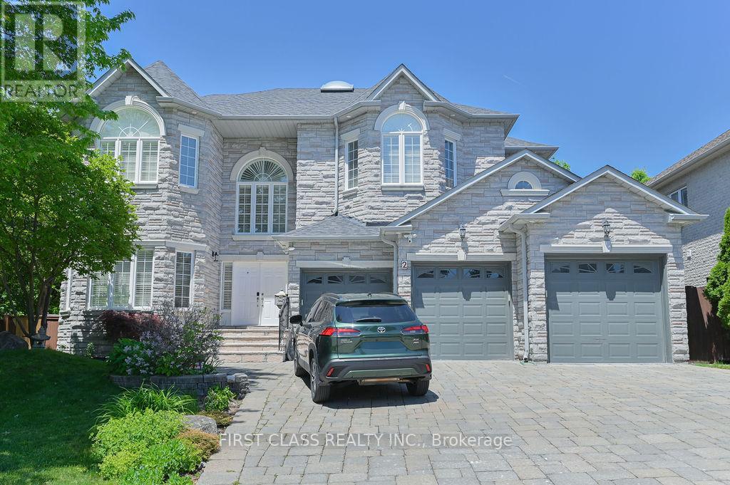 2 Wainwright Avenue, Richmond Hill, Ontario  L4C 5R5 - Photo 1 - N13684670