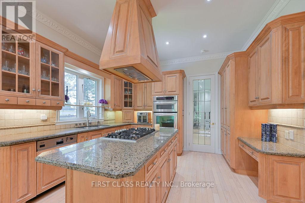 2 Wainwright Avenue, Richmond Hill, Ontario  L4C 5R5 - Photo 18 - N13684670