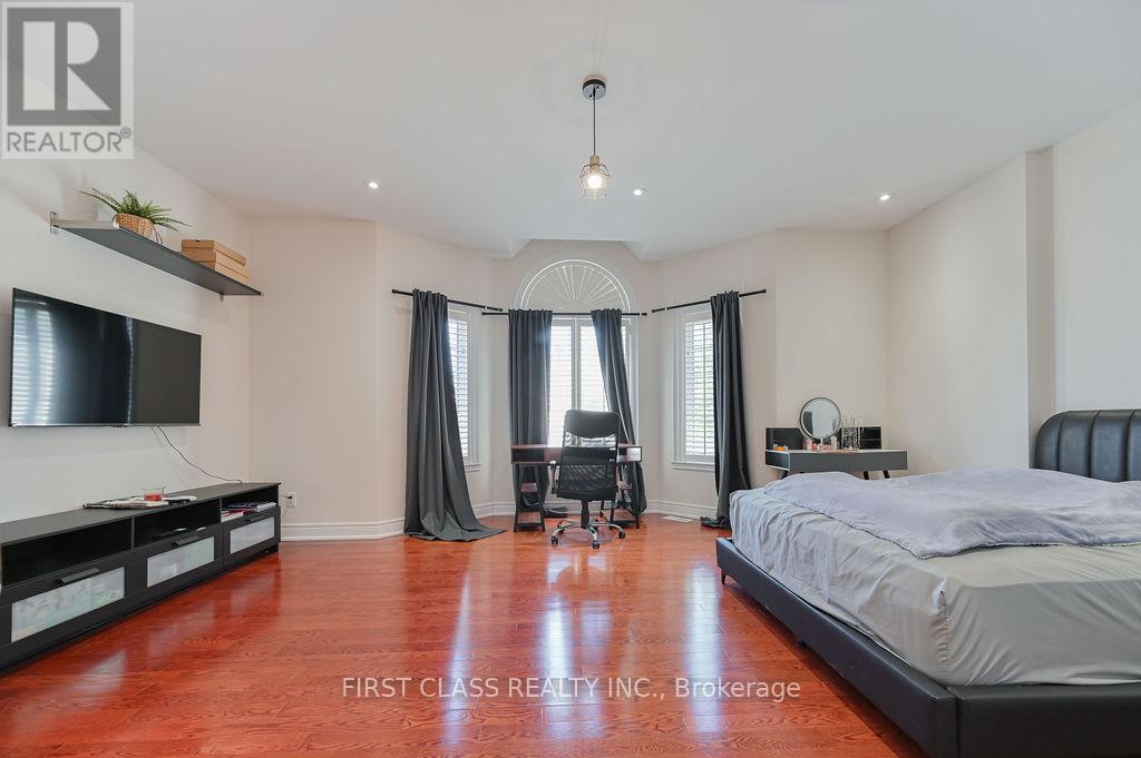 2 Wainwright Avenue, Richmond Hill, Ontario  L4C 5R5 - Photo 33 - N13684670