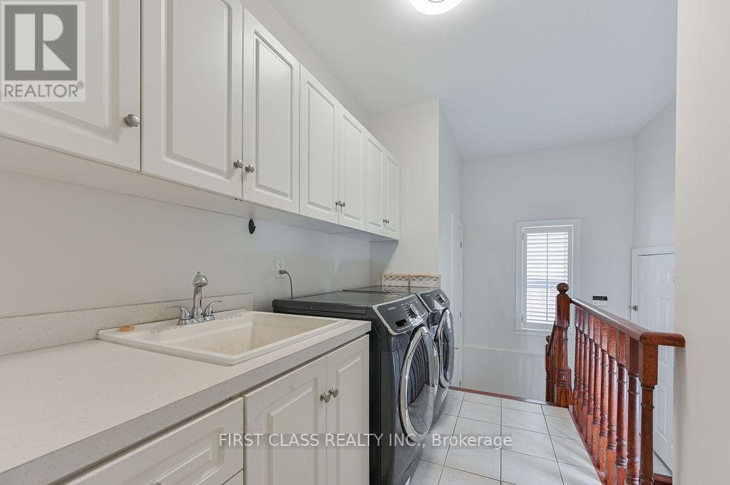 2 Wainwright Avenue, Richmond Hill, Ontario  L4C 5R5 - Photo 46 - N13684670