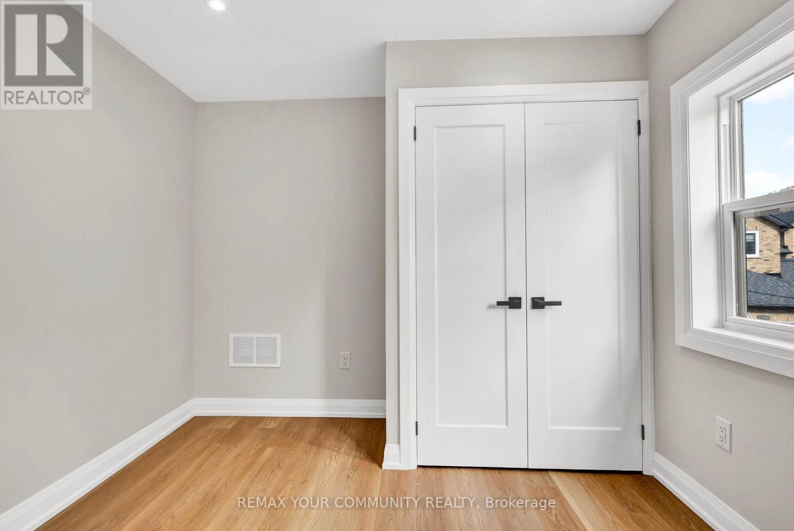 137 Clarence Street, Vaughan, Ontario  L4L 1L4 - Photo 21 - N13684740