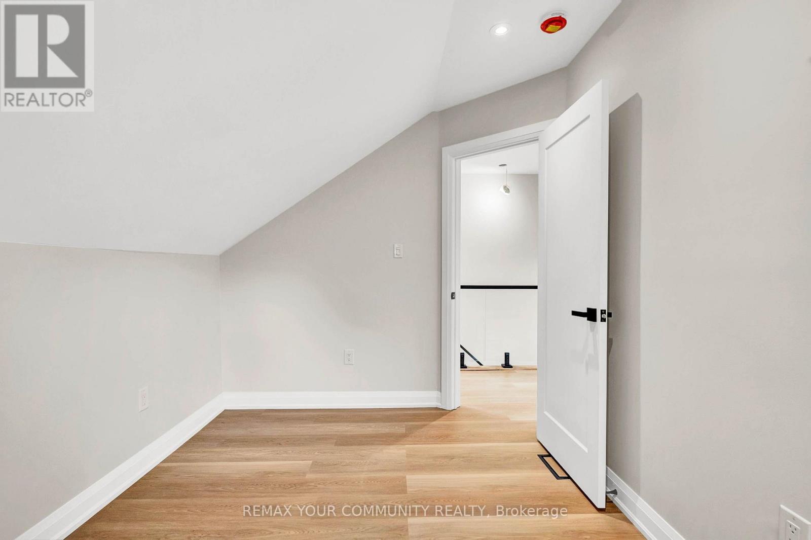 137 Clarence Street, Vaughan, Ontario  L4L 1L4 - Photo 23 - N13684740