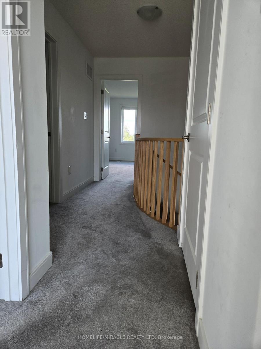52 Blue Forest Crescent, Barrie (Innis-Shore), Ontario  L9J 0N3 - Photo 4 - S13684832