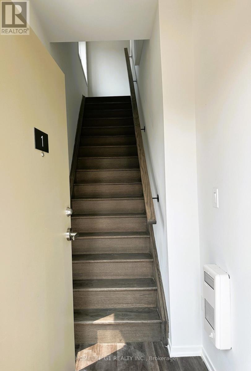 1 - 260 Twelfth Street, Toronto, Ontario  M8V 0J6 - Photo 2 - W13684688