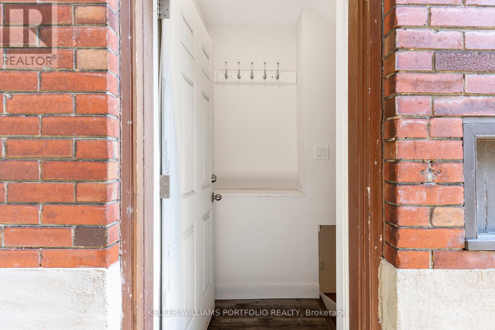 Lower - 329 Runnymede Road, Toronto, Ontario  M6S 2Y5 - Photo 13 - W13684710