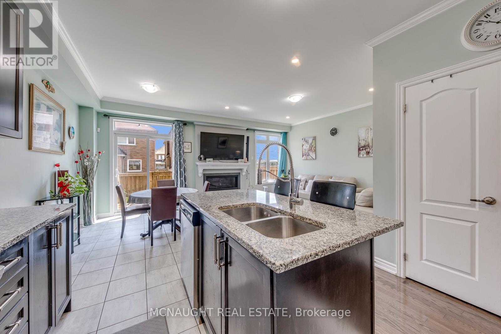 78 Folgate Crescent, Brampton, Ontario  L6R 4A7 - Photo 11 - W13684720