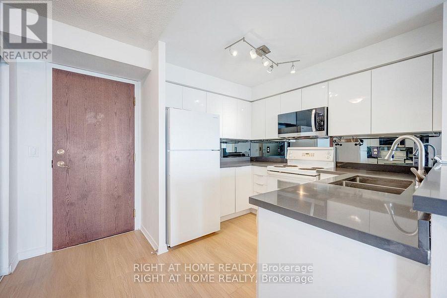 #1509 - 2565 Erin Centre Boulevard, Mississauga, Ontario  L5M 6Z8 - Photo 8 - W13684738