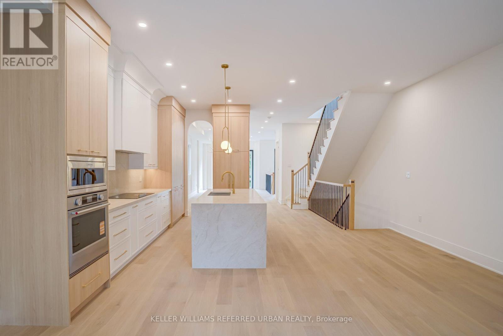 37 Wesley Avenue, Mississauga, Ontario  L5H 2M6 - Photo 16 - W13684752