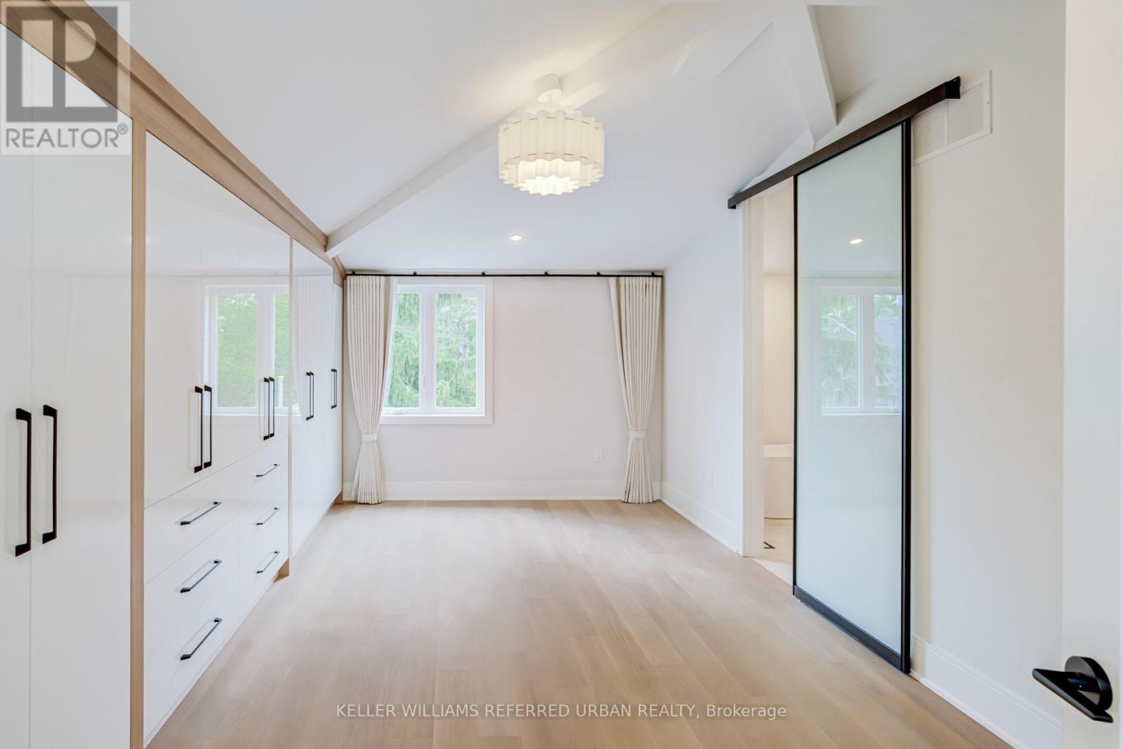 37 Wesley Avenue, Mississauga, Ontario  L5H 2M6 - Photo 23 - W13684752