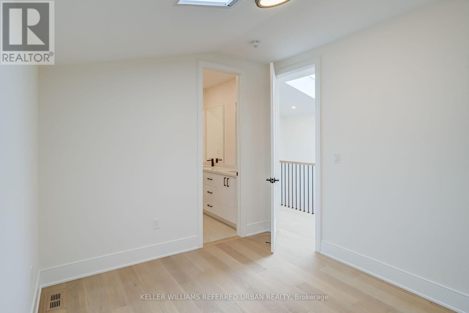37 Wesley Avenue, Mississauga, Ontario  L5H 2M6 - Photo 35 - W13684752