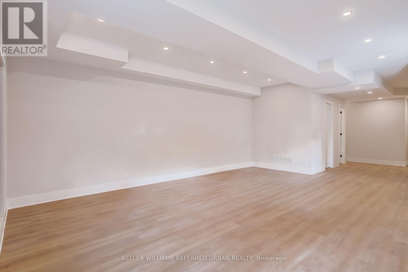 37 Wesley Avenue, Mississauga, Ontario  L5H 2M6 - Photo 46 - W13684752