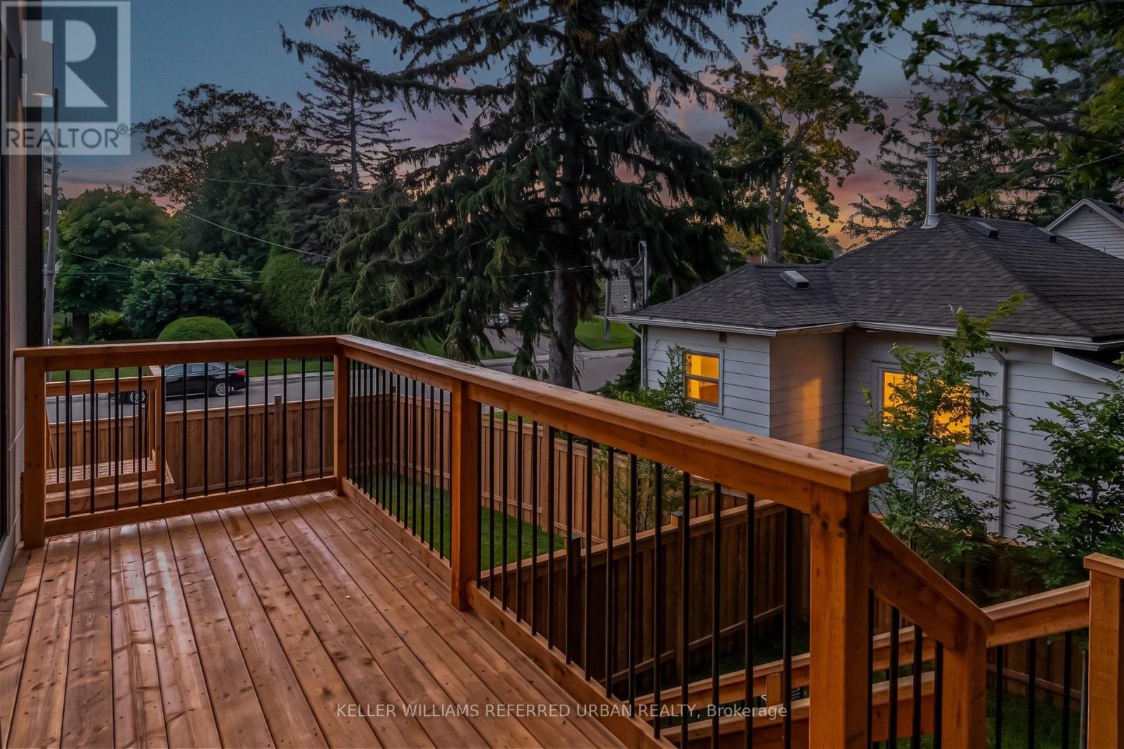 37 Wesley Avenue, Mississauga, Ontario  L5H 2M6 - Photo 49 - W13684752