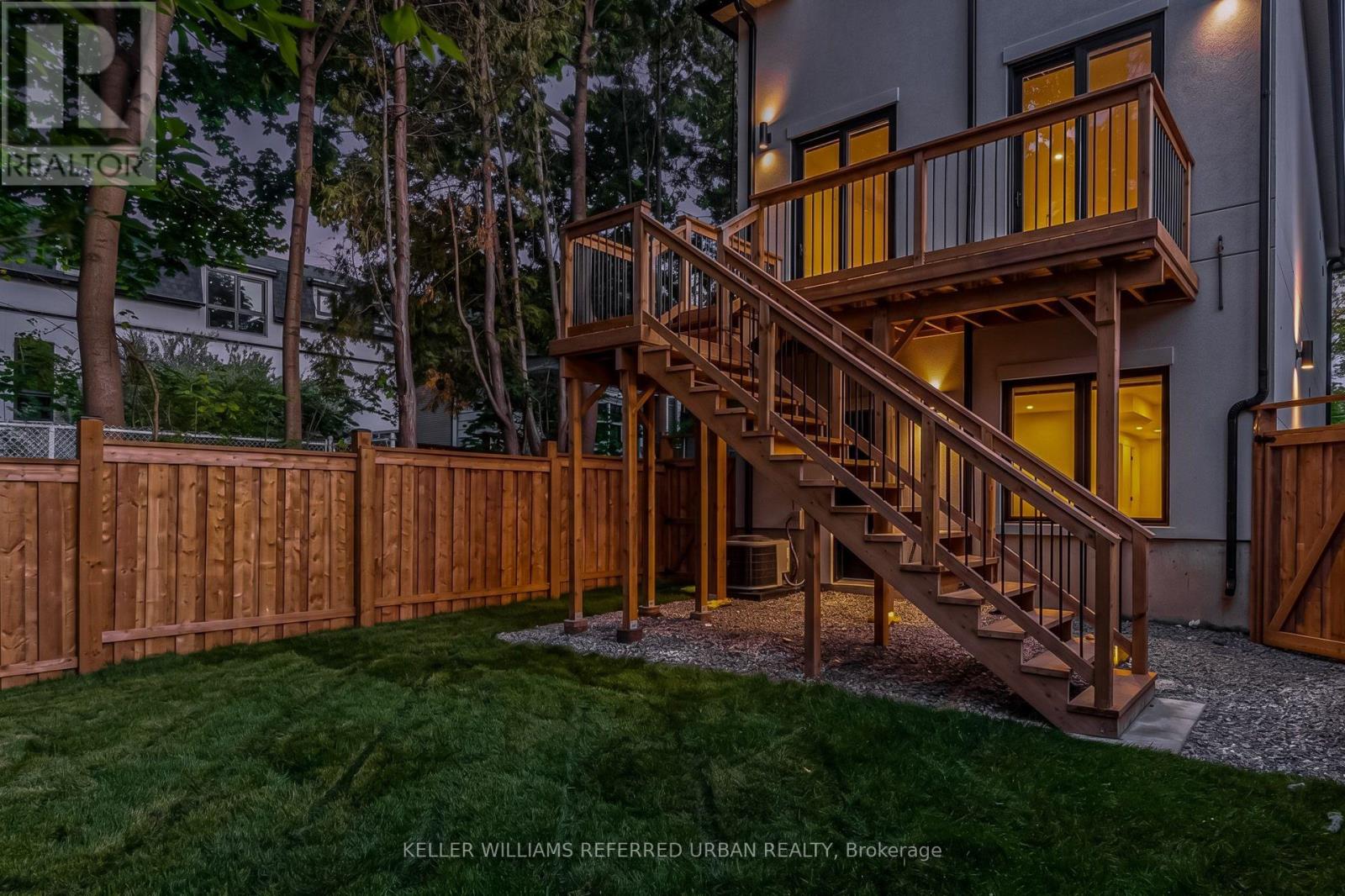 37 Wesley Avenue, Mississauga, Ontario  L5H 2M6 - Photo 50 - W13684752