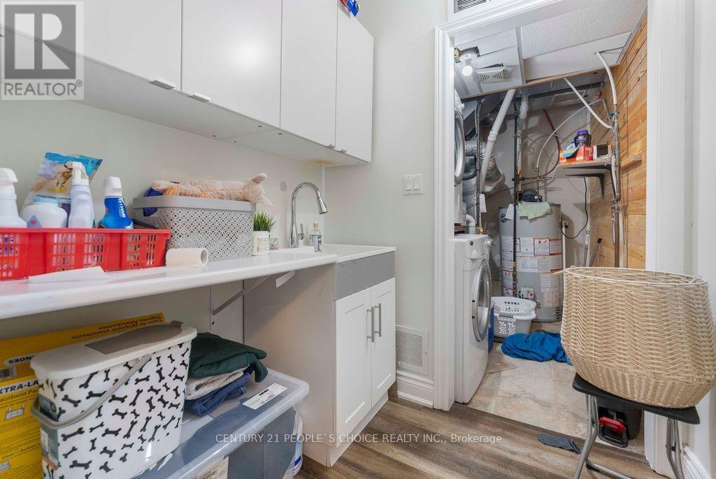 40 - 230 Paisley Boulevard W, Mississauga, Ontario  L5B 0C5 - Photo 47 - W13684798