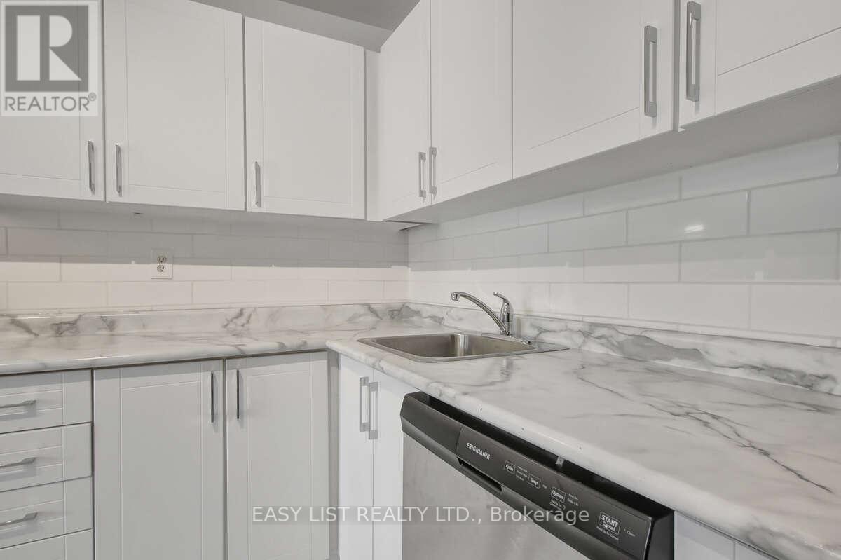 A - 6530 Glen Erin Drive, Mississauga, Ontario  L5N 3S3 - Photo 3 - W13684840
