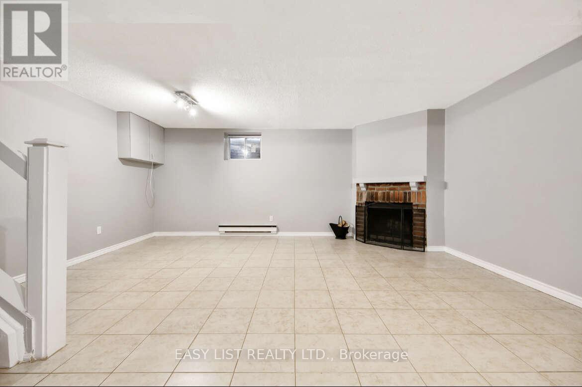 A - 6530 Glen Erin Drive, Mississauga, Ontario  L5N 3S3 - Photo 9 - W13684840