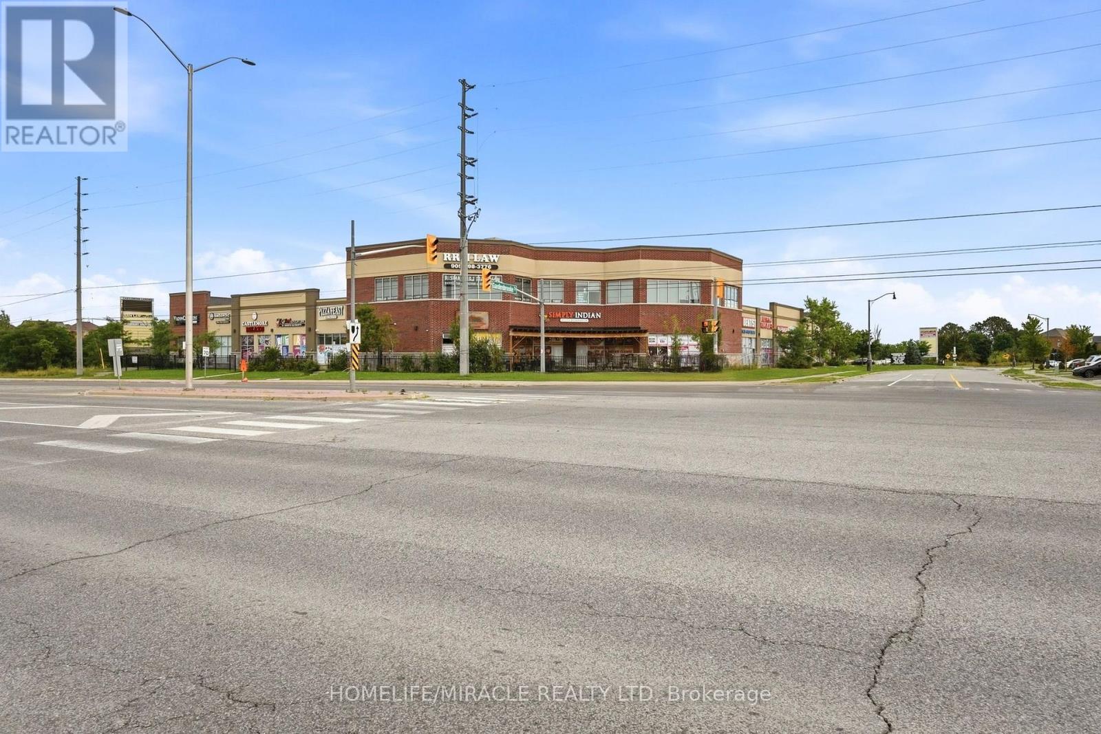 205 - 275 Gardenbrooke Trail, Brampton, Ontario  L6P 3L1 - Photo 2 - W13684862