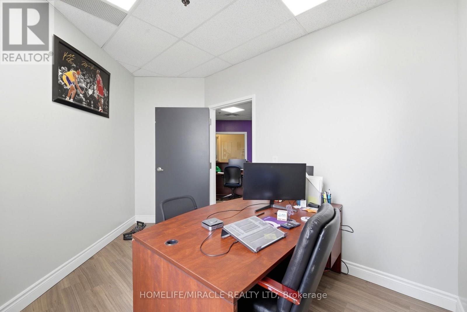 205 - 275 Gardenbrooke Trail, Brampton, Ontario  L6P 3L1 - Photo 20 - W13684862