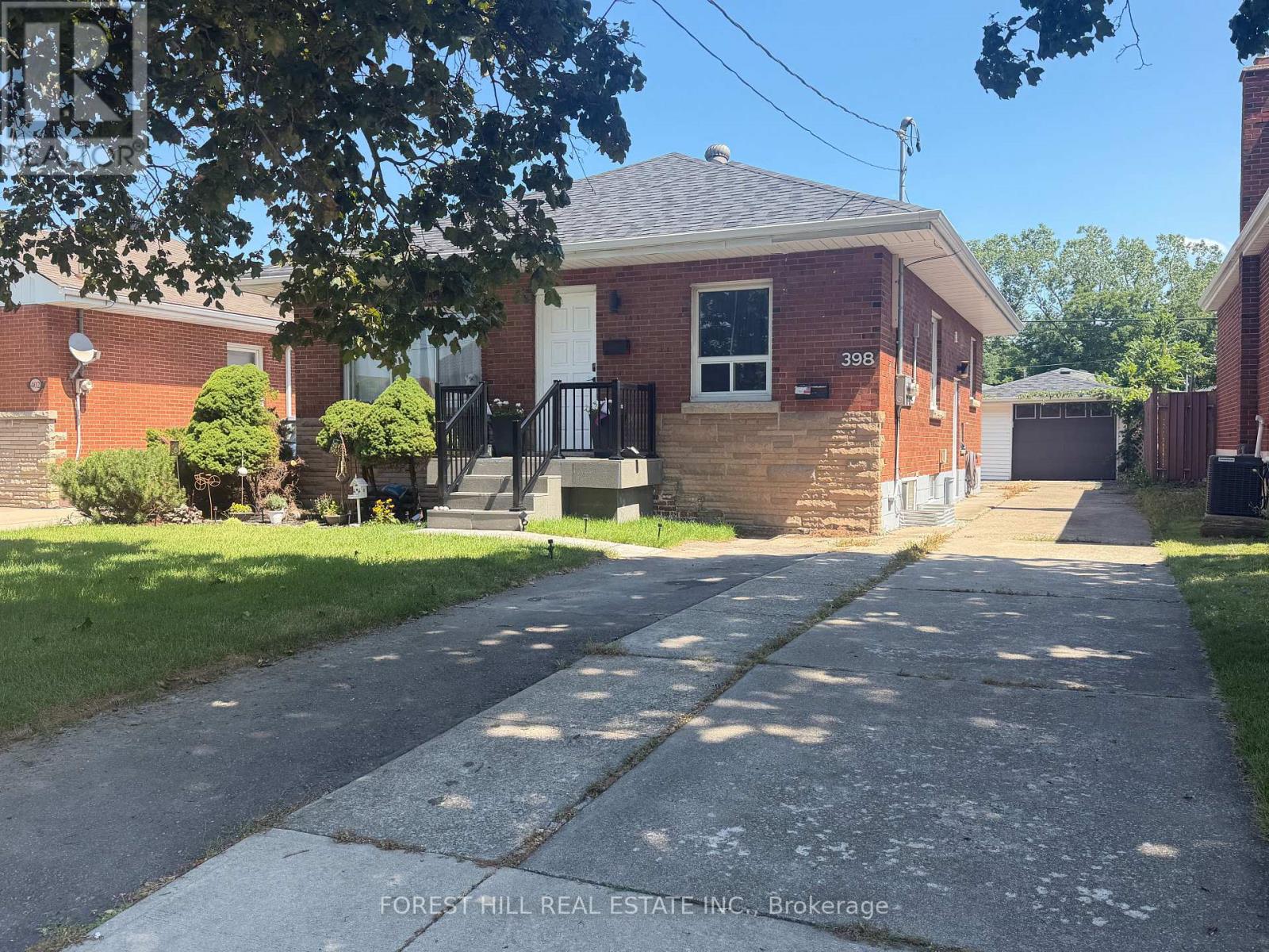LOWER - 398 TALBOT STREET, Hamilton, Ontario
