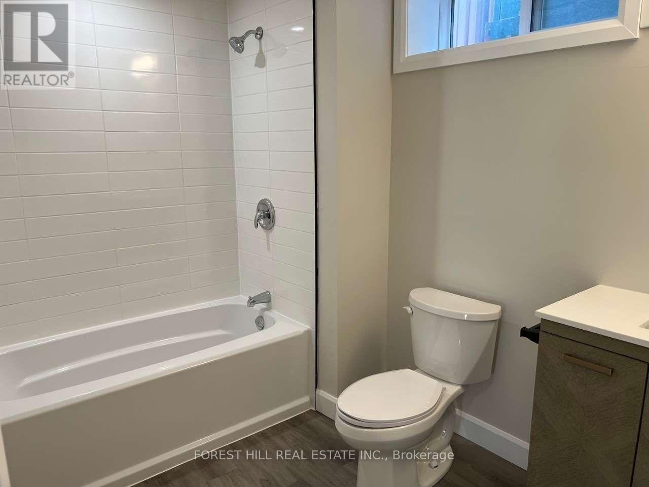 Lower - 398 Talbot Street, Hamilton, Ontario  L8H 6T4 - Photo 8 - X13684742