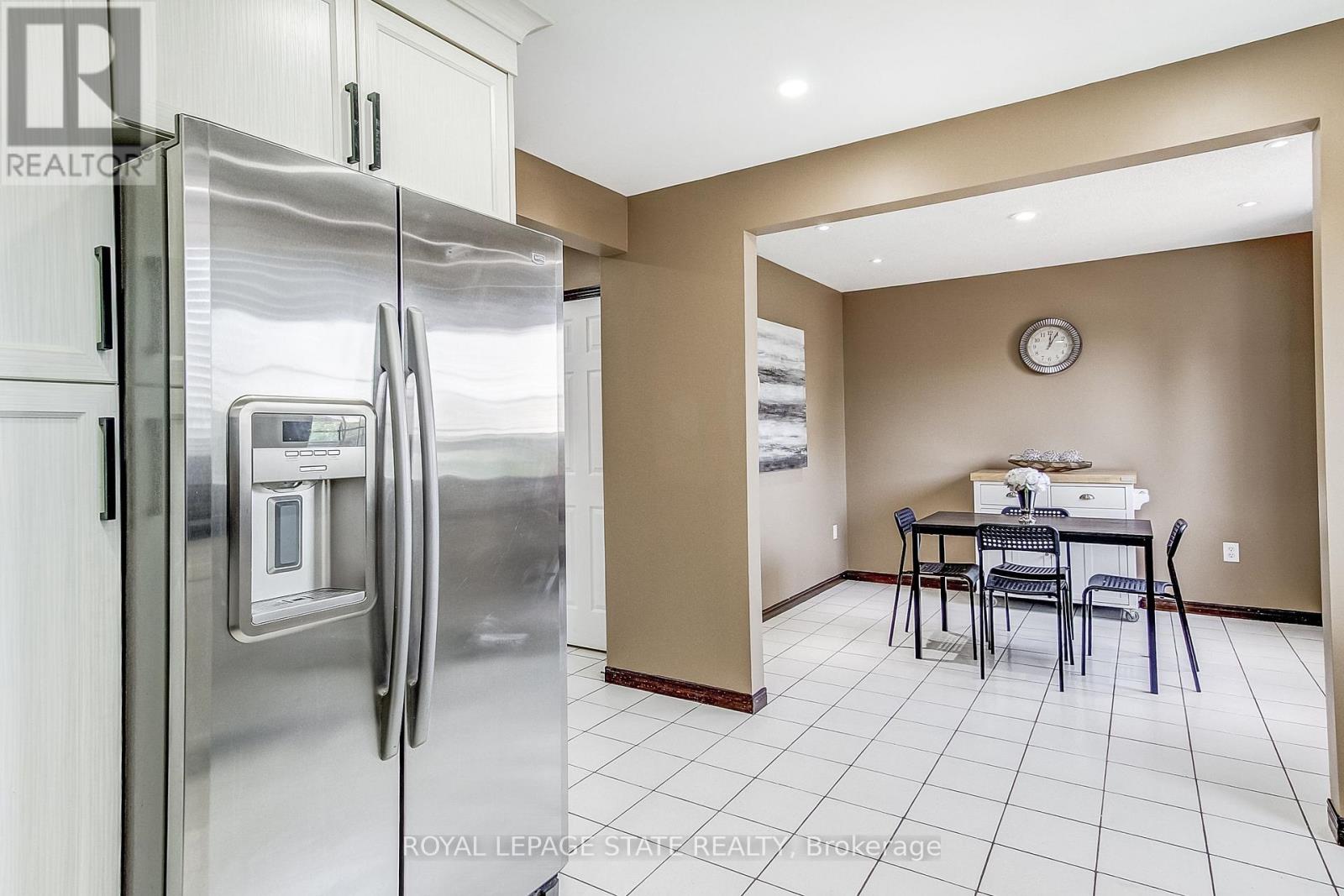 357 Acadia Drive, Hamilton, Ontario  L8W 3L7 - Photo 11 - X13684812