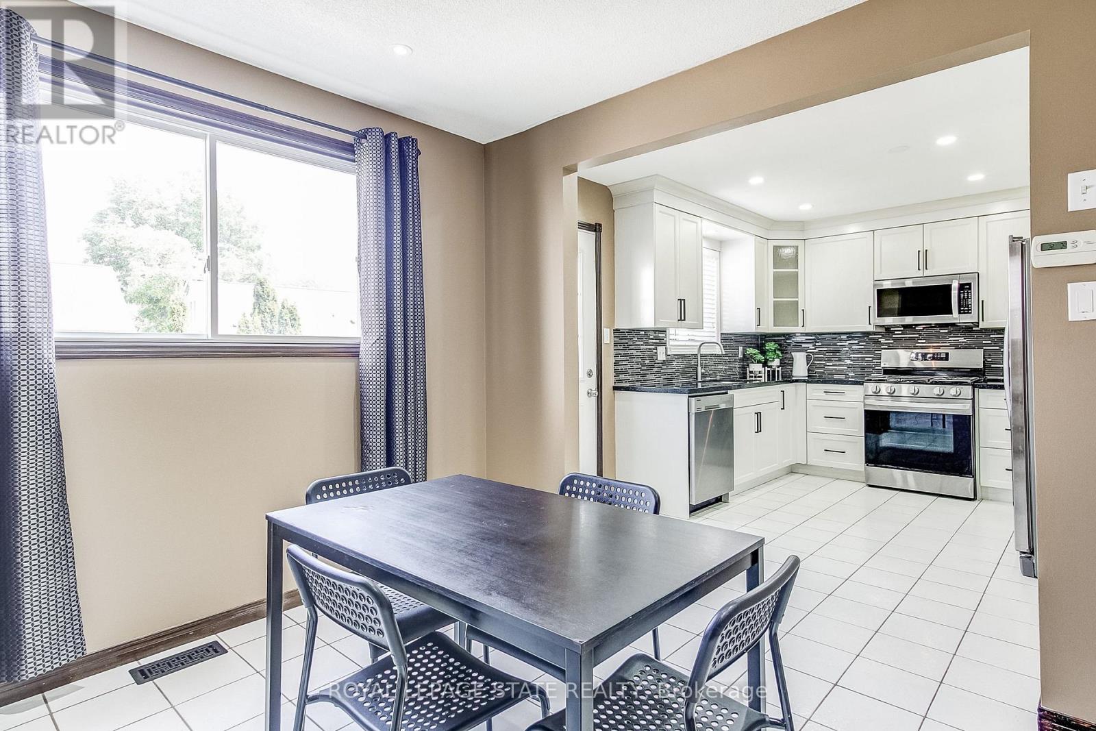 357 Acadia Drive, Hamilton, Ontario  L8W 3L7 - Photo 13 - X13684812