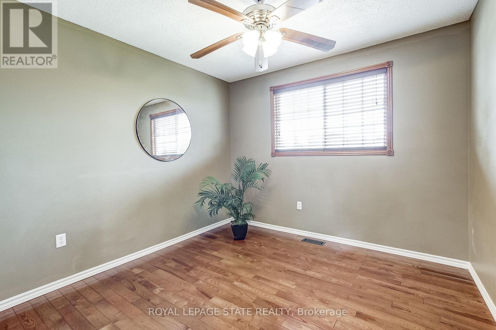 357 Acadia Drive, Hamilton, Ontario  L8W 3L7 - Photo 22 - X13684812